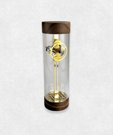 Oscilloglass_mechanical_dark_wood_5min